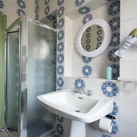 Bed and Breakfast Snowake House Castel Di Sangro Exterior foto