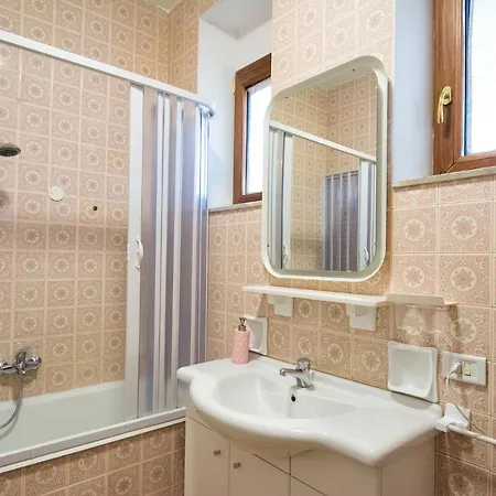 Bed and Breakfast Snowake House Castel Di Sangro Exterior foto