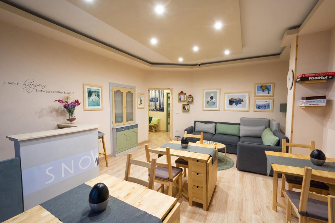 Bed & Breakfast Snowake House *